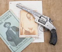 A fegyver, ami megölte Jesse Jamest. Vagy nem.