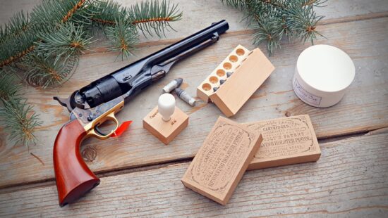 Vásároljon Uberti 1860 Colt Army csappantyús revolvert Capandball ajándékokkal!