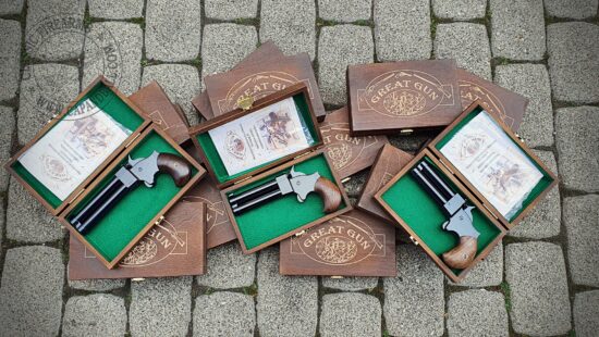Great Gun elöltöltő kétlövetű derringer zsebpisztolyok érkeztek