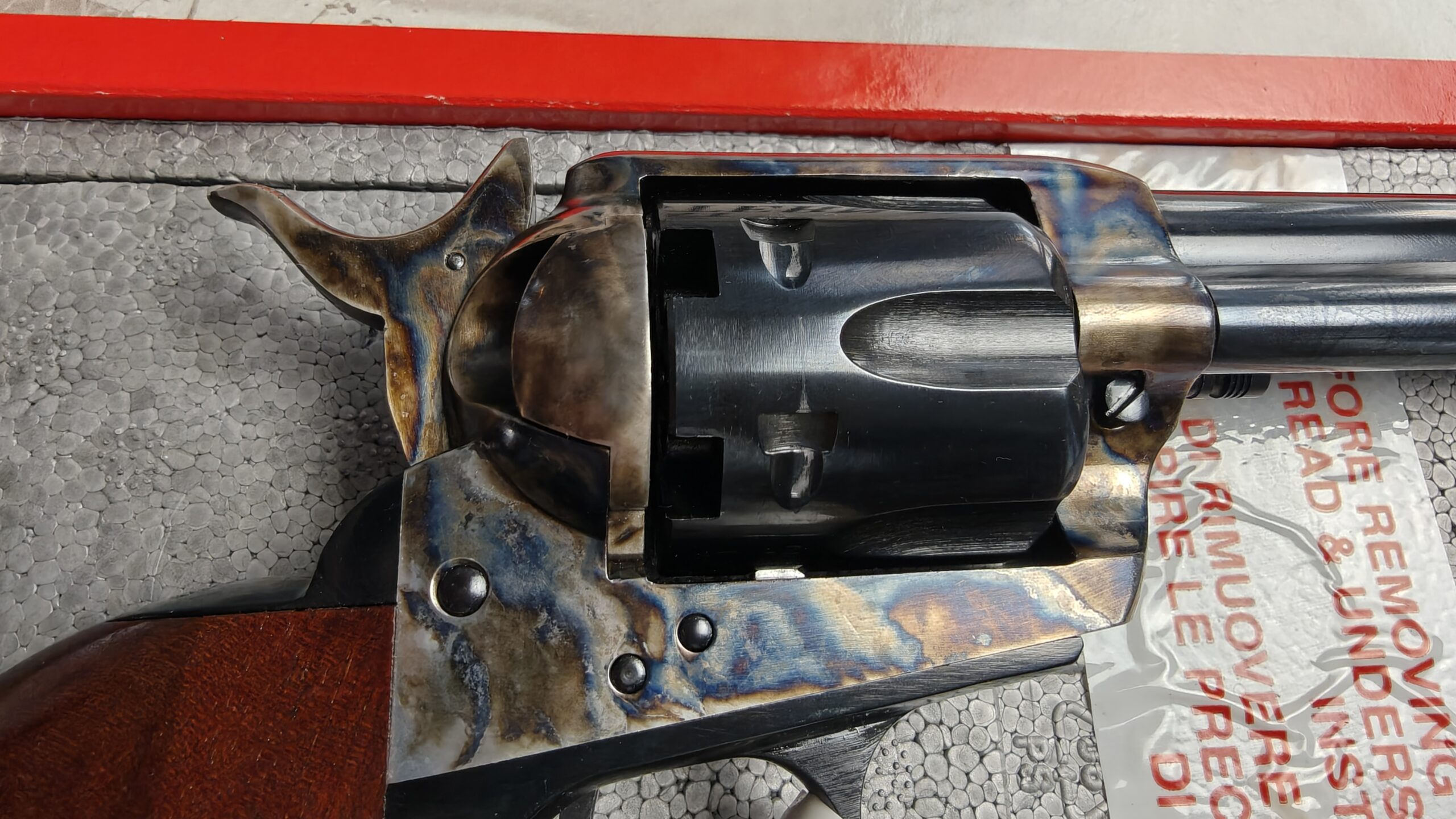 Használt, újszerű Pietta1873 Colt Cattleman elöltöltő revolver – réz markolatkeret, 5,5″ csőhossz
